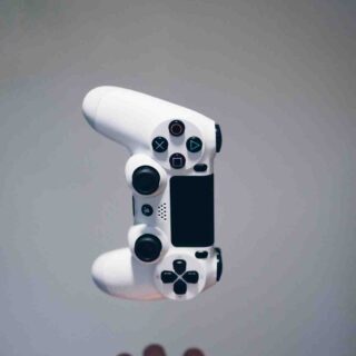 Quel jeu PS4 compatible clavier souris ?