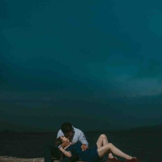 Quelle série à regarder en couple sur Netflix ? ?