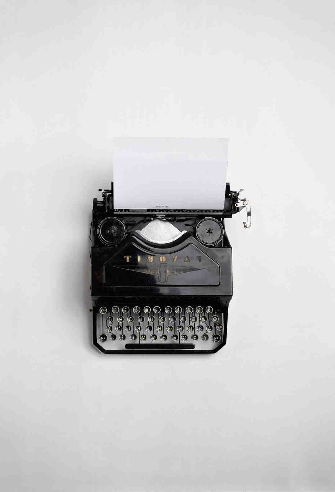 Quel âge a Max Stranger Things ?