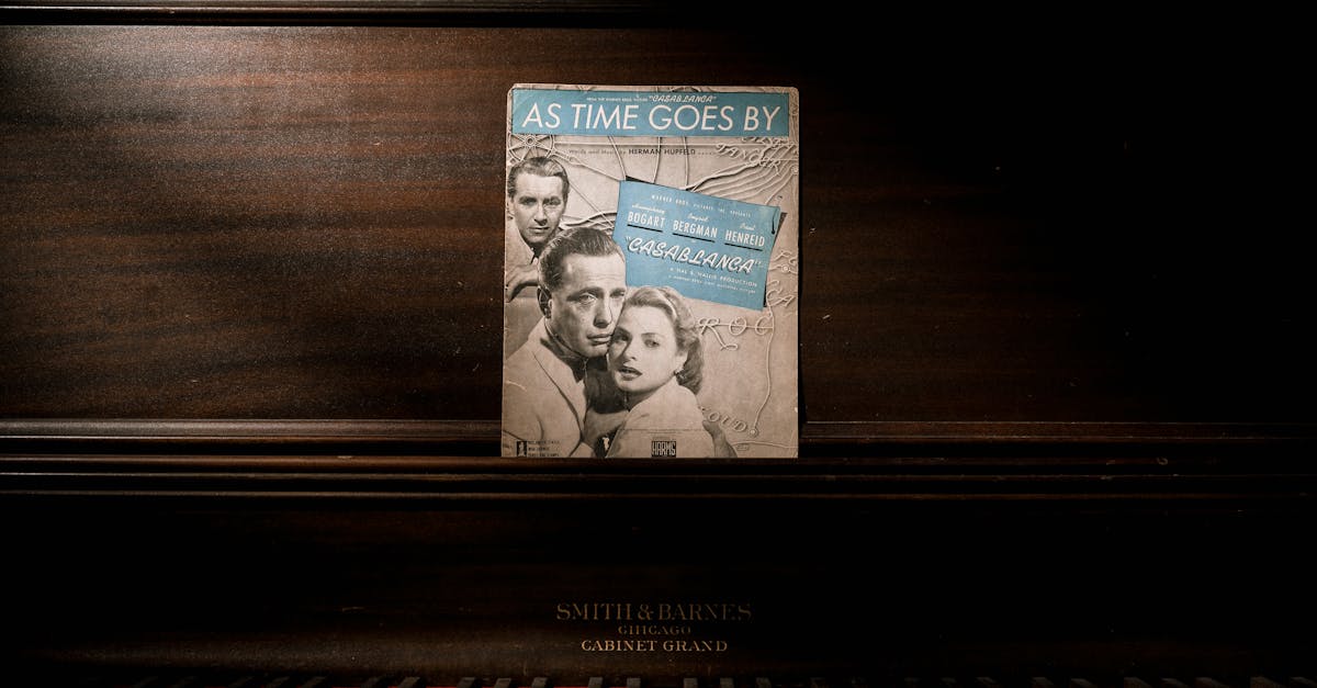 découvrez le monde fascinant d'hollywood, la capitale du cinéma mondial. plongez dans l'histoire, les films emblématiques, et les stars qui ont marqué l'industrie cinématographique. explorez les studios, les événements et la culture éclatante qui font d'hollywood un lieu mythique.