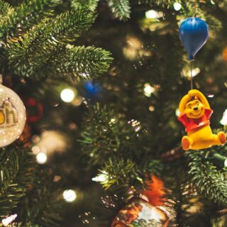 découvrez disney+, la plateforme de streaming incontournable pour tous les fans de disney, pixar, marvel, star wars et national geographic. profitez d'un large choix de films, séries et exclusivités en famille, à tout moment et en toute simplicité.