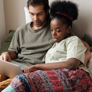 découvrez le meilleur du streaming : films, séries, et documentaires à portée de main. profitez d'une expérience de visionnage fluide et immersive, avec un accès aux dernières nouveautés et aux contenus exclusifs. ne ratez plus aucun moment de divertissement, streamiez vos programmes préférés dès maintenant!