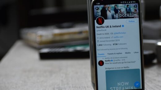 découvrez un univers infini de divertissement avec netflix, la plateforme de streaming incontournable. profitez de films, séries, documentaires et contenus originaux, accessibles à tout moment et en toute simplicité !