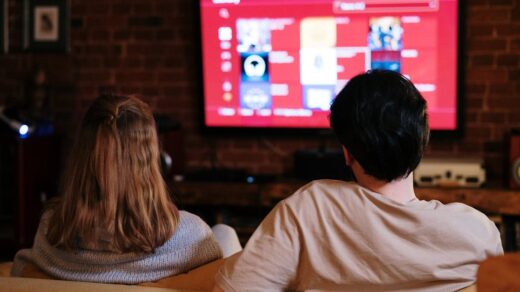 découvrez notre sélection des séries incontournables à ne pas manquer ! plongez dans un univers captivant avec des intrigues fascinantes et des personnages mémorables. que vous soyez fan de drames, de comédies ou de thrillers, ces must-watch series sauront vous tenir en haleine. ne ratez pas l'occasion de les ajouter à votre liste !