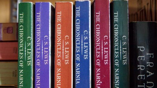 découvrez notre sélection de séries captivantes qui sauront vous tenir en haleine. que vous soyez amateur de drames, comédies ou thrillers, trouvez votre prochaine obsession télévisuelle parmi notre large éventail de genres et d'histoires passionnantes.