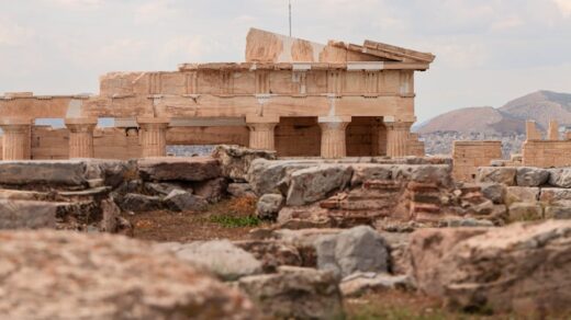 découvrez toutes les informations sur les emmy awards 2025 : nominations, favoris, date de la cérémonie, palmarès et actualités sur les séries et stars récompensées.