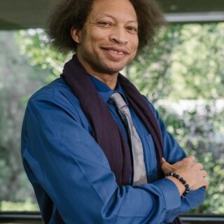 découvrez toute l’actualité, les nominations, la cérémonie et les temps forts des emmy awards, la prestigieuse cérémonie récompensant les meilleures productions télévisées américaines.