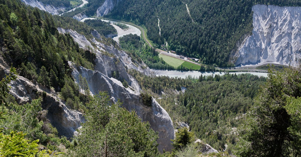 découvrez 'fractured valley', une aventure captivante au cœur d'une vallée mystérieuse, où secrets enfouis et tensions bouleversent le destin de ses habitants. plongez dans une histoire immersive rythmée par le suspense et l’émotion.