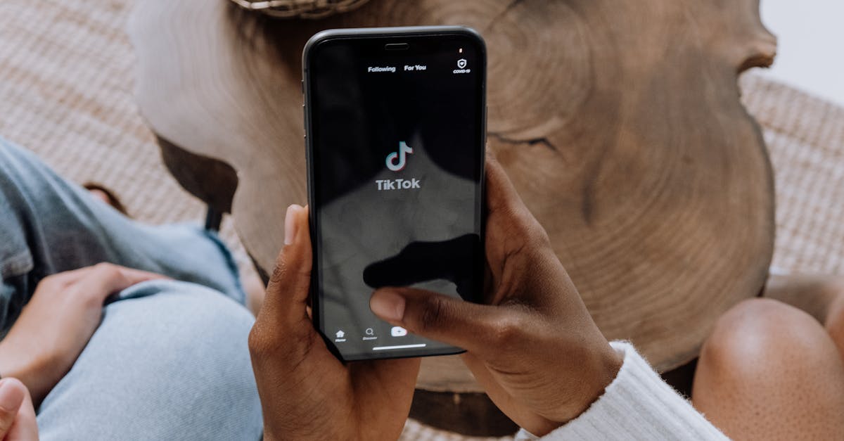 découvrez tout sur l’iphone 17 : design, nouveautés, caractéristiques techniques, prix et date de sortie. retrouvez les dernières actualités et rumeurs sur le nouvel iphone d’apple.