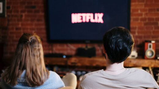 découvrez netflix, la plateforme de streaming incontournable proposant des milliers de films, séries et documentaires pour tous les goûts. profitez d’un large catalogue constamment renouvelé, accessible à tout moment et sur tous vos appareils.