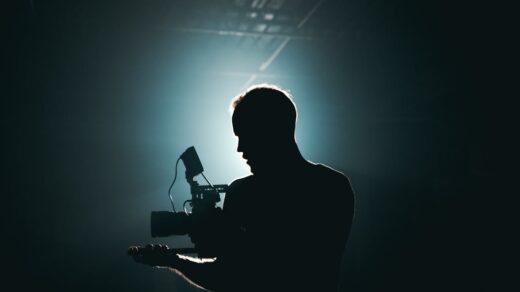 découvrez prime video, la plateforme de streaming d’amazon offrant un large catalogue de films, séries, et productions originales. profitez de contenus exclusifs et visionnez vos programmes préférés partout et à tout moment.