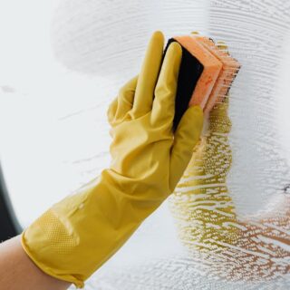 découvrez l'univers captivant des soap operas, ces feuilletons dramatiques qui racontent des histoires passionnantes pleines d'intrigues et d'émotions.