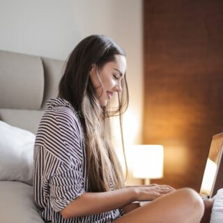 découvrez le streaming en ligne : regardez vos films, séries et émissions préférés en qualité hd, sans interruption et sur tous vos appareils.