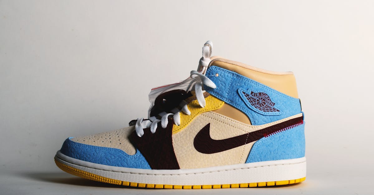 découvrez les meilleurs films et séries à ne pas manquer en 2025. retrouvez notre sélection exclusive des titres incontournables pour une année riche en divertissement.