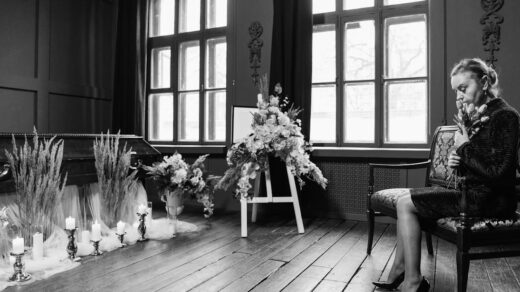 découvrez black widow, le thriller d'action captivant mettant en scène l'espionne redoutable du marvel universe. suspense et aventures garantis !