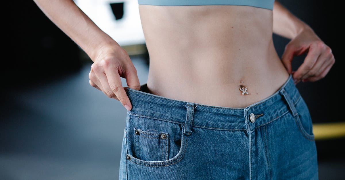 découvrez la transformation physique de cillian murphy grâce à son régime alimentaire spécifique, alliant nutrition et discipline pour un corps sculpté.