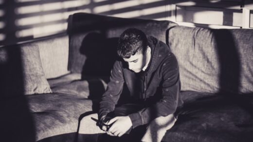 découvrez la carrière et la vie de daniel radcliffe, l'acteur britannique célèbre pour son rôle emblématique dans la saga harry potter.