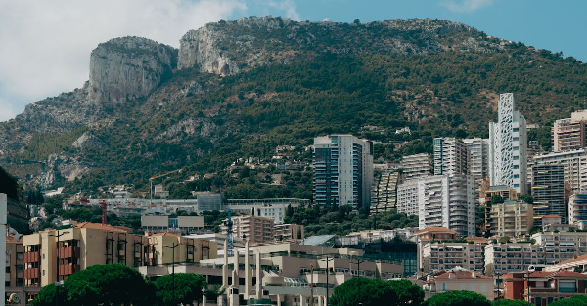 découvrez la french riviera, une destination emblématique alliant plages de rêve, villages pittoresques et gastronomie raffinée pour des vacances inoubliables.