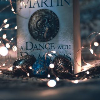 découvrez la bande-annonce captivante de la série harry potter, plongez dans l'univers magique et revivez les aventures légendaires de vos sorciers préférés.