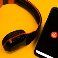 découvrez les chansons préférées de jungkook en streaming, ses morceaux incontournables et ses hits favoris pour une expérience musicale unique.