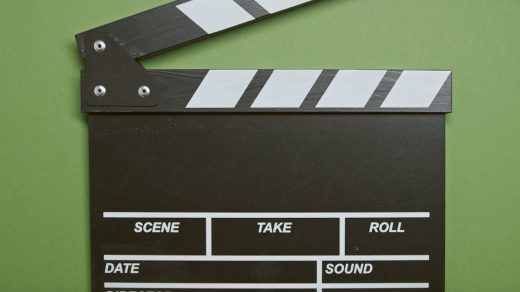 découvrez tout sur les films en live-action, où les personnages et histoires prennent vie grâce à de véritables acteurs et décors, offrant une expérience cinématographique immersive.