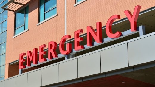 urgence médicale : conseils rapides et essentiels pour agir efficacement en situation critique et garantir la sécurité de tous.