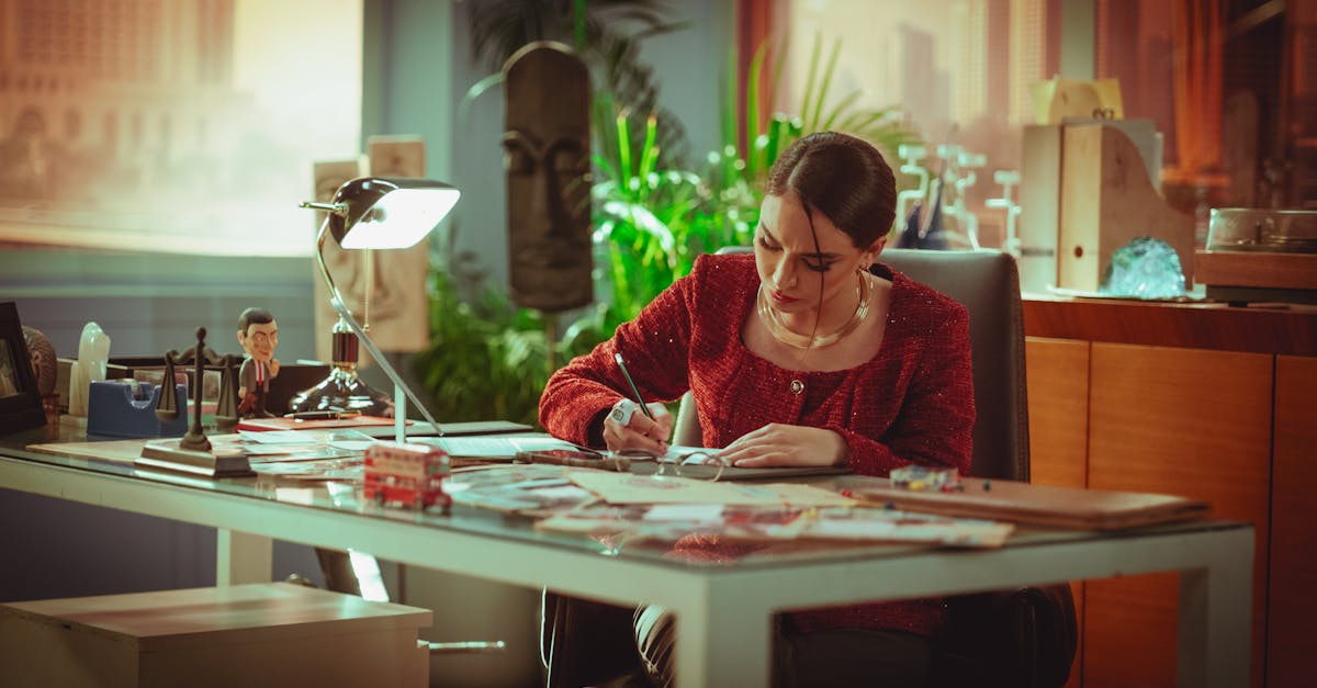 découvrez l'univers magique d'amélie poulain, une jeune femme pleine de charme et de rêves, dans ce film emblématique du cinéma français.