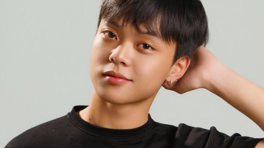 découvrez la carrière et les réalisations de bong joon-ho, réalisateur sud-coréen acclamé, célèbre pour ses films innovants mêlant thriller, drame et satire sociale.