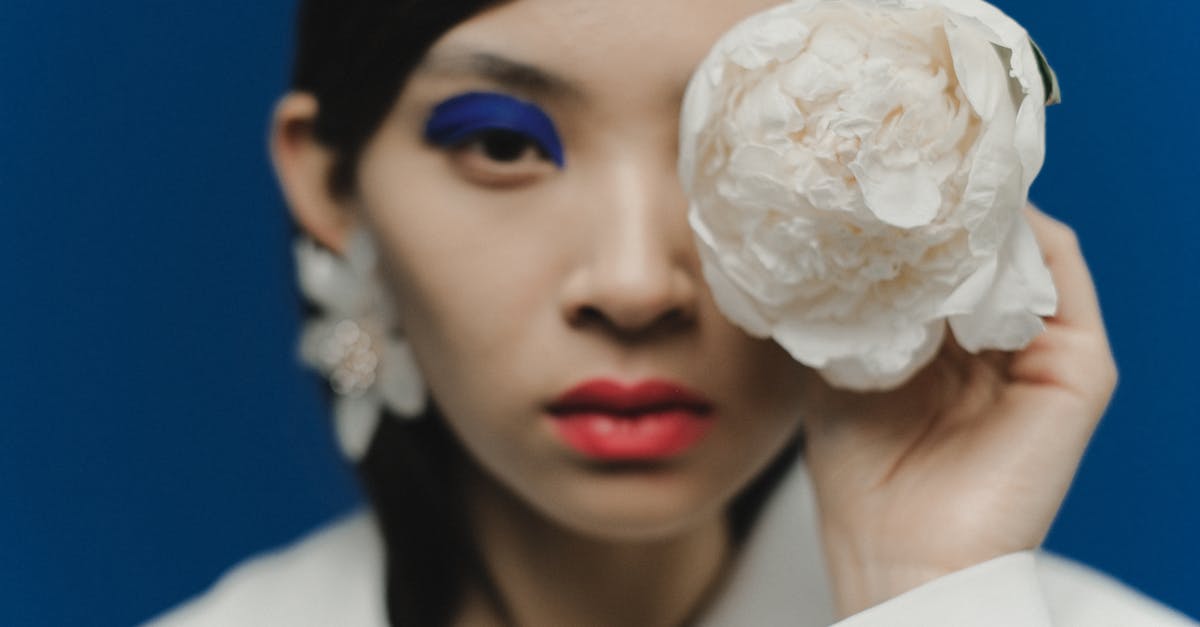 découvrez chanel bleu, le parfum iconique alliant fraîcheur et élégance pour un style unique et intemporel.