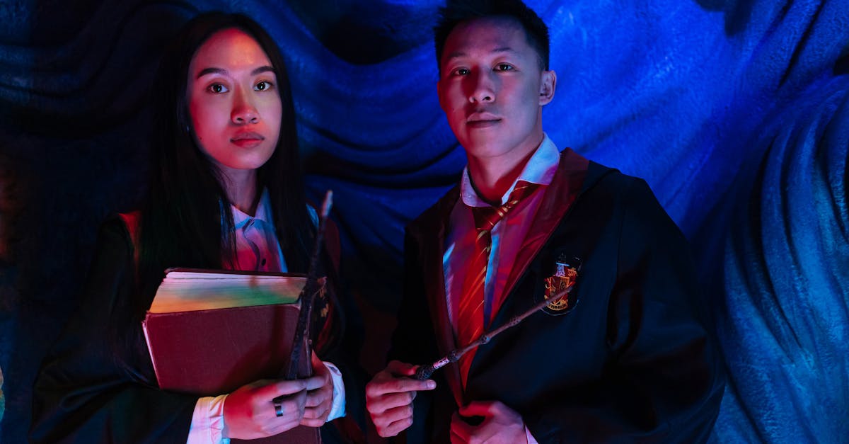 découvrez une aventure fantastique pleine d'humour et de rebondissements où la magie rencontre la comédie pour un divertissement garanti.