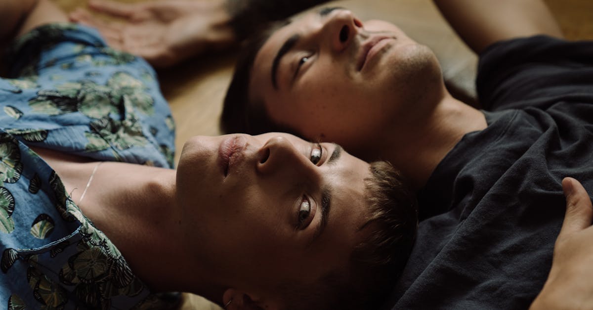 heartstopper est une série touchante et authentique qui explore l'amitié, l'amour et la découverte de soi avec douceur et sincérité.