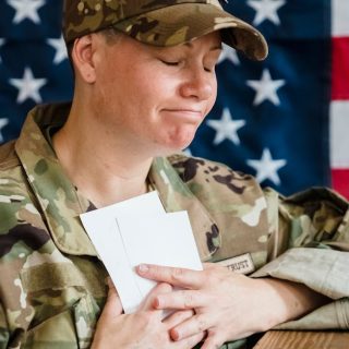 informations complètes sur le déploiement militaire, incluant les stratégies, les procédures et les impacts sur les forces armées.