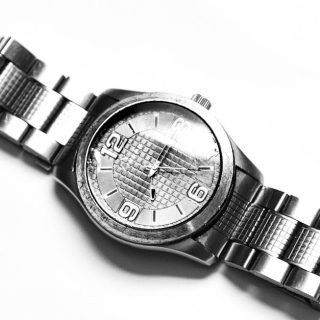 découvrez notre sélection incontournable de contenus à ne pas manquer, des séries captivantes aux films incontournables, pour des moments de divertissement garantis.