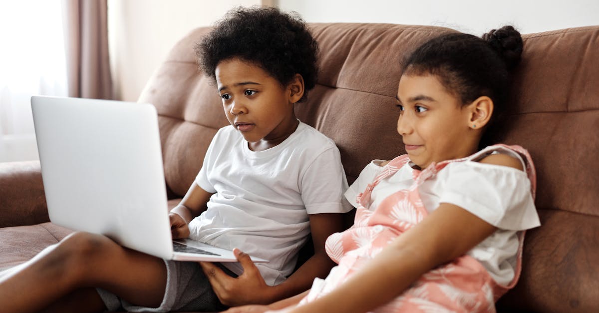 découvrez netflix kids, la plateforme dédiée aux enfants avec une sélection de films et séries adaptés à tous les âges, pour un divertissement sûr et amusant en famille.