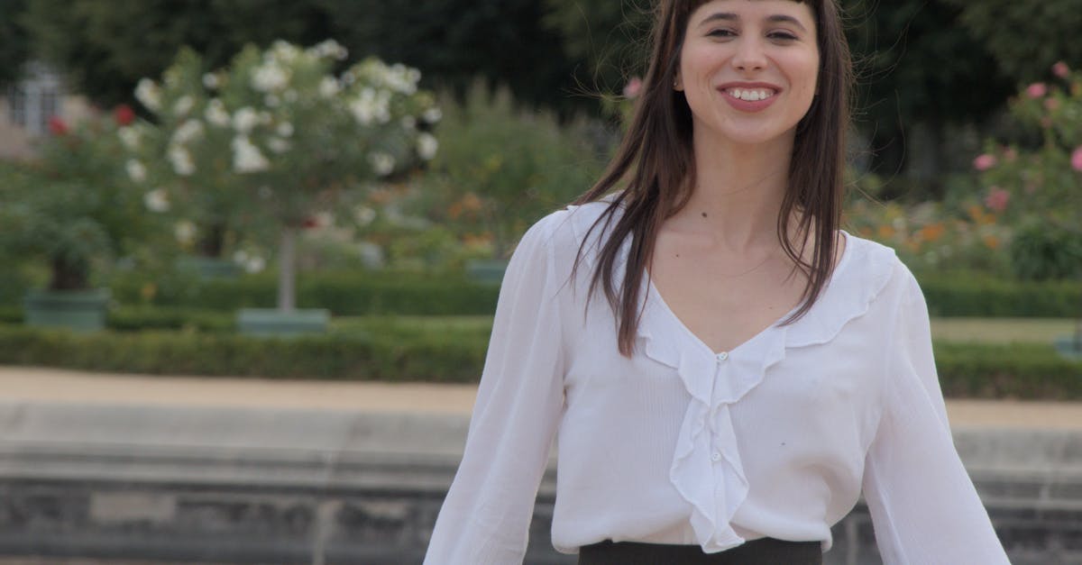 découvrez zoé marchal, une artiste passionnée reconnue pour son talent et sa créativité unique. explorez son univers artistique à travers ses œuvres inspirantes.