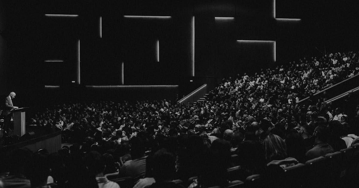 découvrez comment définir et analyser votre audience pour optimiser votre communication et atteindre efficacement vos objectifs.