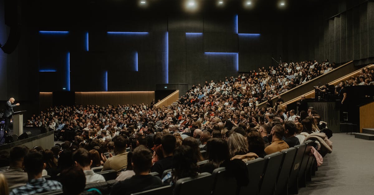 découvrez comment comprendre et cibler efficacement votre audience pour optimiser votre communication et augmenter votre impact.