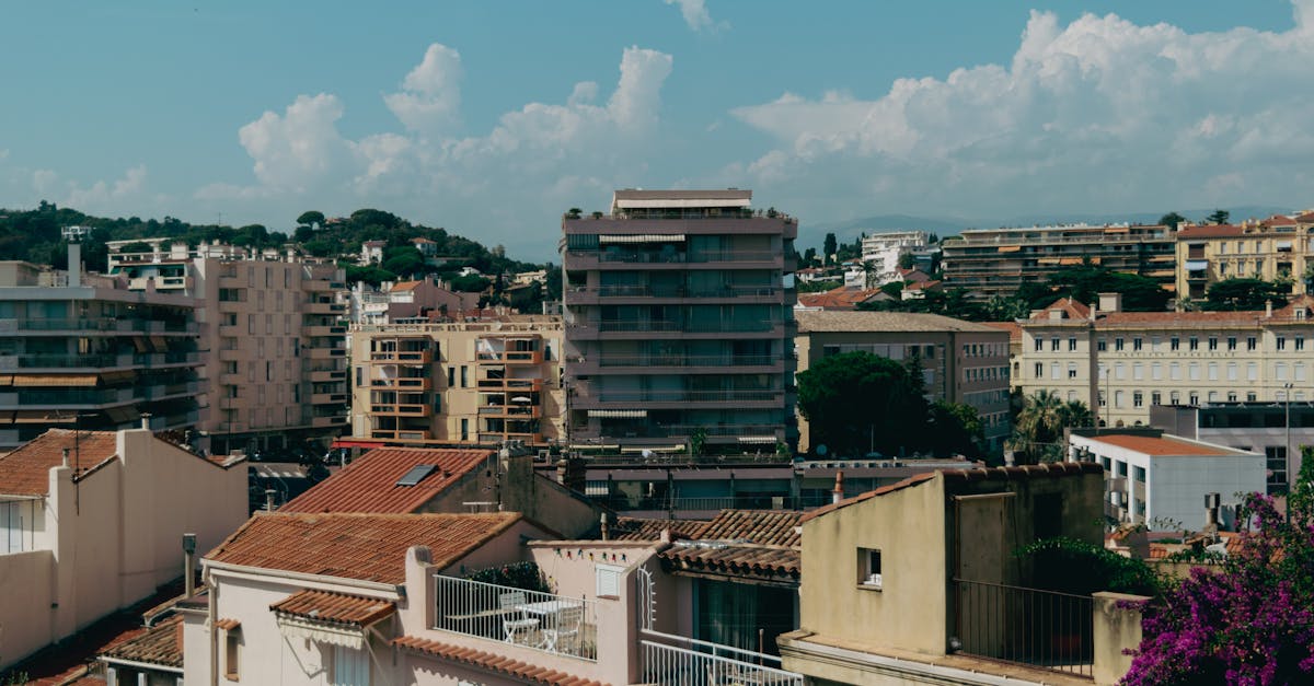 découvrez toutes les nouveautés, les films en compétition et les événements incontournables du festival de cannes 2026, rendez-vous mondial du cinéma.