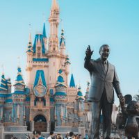 découvrez toutes les séries exclusives disney+ : aventures, animations et nouveautés à ne pas manquer sur votre plateforme de streaming préférée.