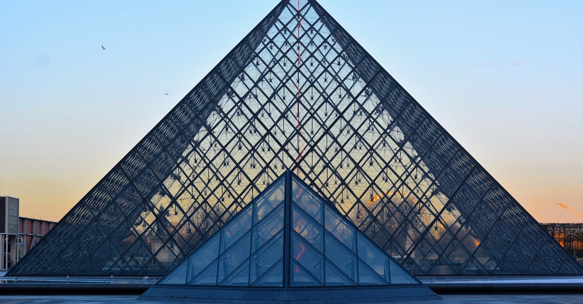 découvrez l'incroyable récit du vol au louvre, un événement marquant qui a bouleversé l'histoire de l'art et fasciné le monde entier.