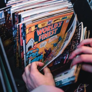 découvrez tout sur les films dc comics non sortis, leurs intrigues potentielles, et les raisons derrière leur annulation.