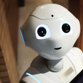découvrez les avancées et applications de l'intelligence artificielle, une technologie révolutionnaire qui transforme les industries et notre quotidien.