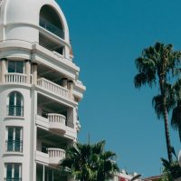 découvrez toutes les nouveautés, événements et temps forts du festival de cannes 2026, l'un des plus prestigieux festivals de cinéma au monde.