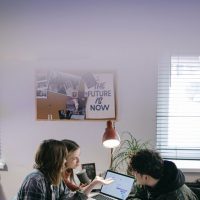 découvrez l'importance de la collaboration pour favoriser l'innovation, renforcer les équipes et atteindre des objectifs communs avec succès.