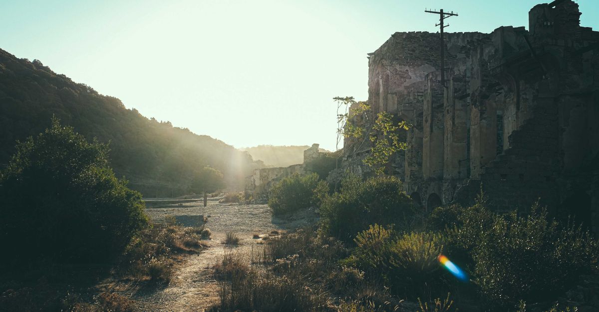 découvrez les meilleures locations de films pour tous vos événements et projets cinématographiques, avec une large sélection adaptée à vos besoins.
