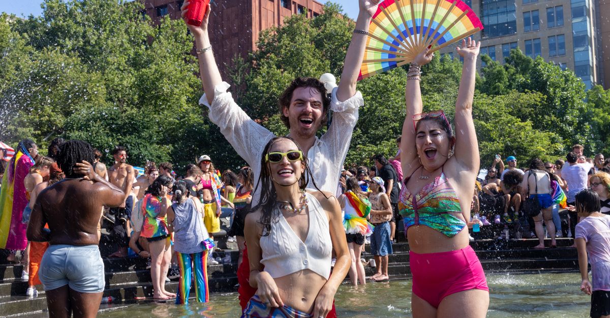 découvrez notre sélection de films célébrant la fierté lgbtq+, mettant en lumière des histoires inspirantes et la diversité des identités.