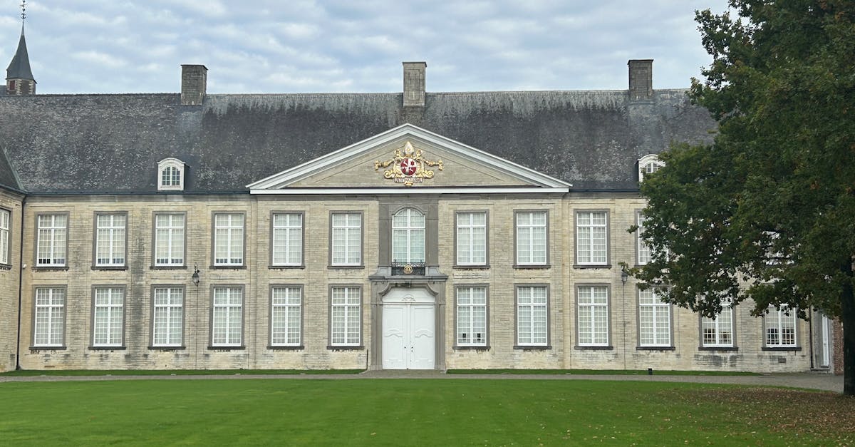 découvrez les biens immobiliers de luxe en belgique, alliant élégance, confort et emplacement prestigieux pour une expérience résidentielle exceptionnelle.