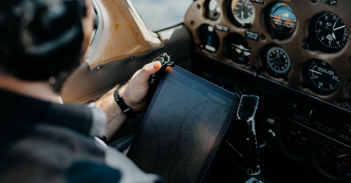 découvrez notre tablette robuste conçue pour résister aux environnements difficiles avec une performance fiable et une durabilité exceptionnelle.