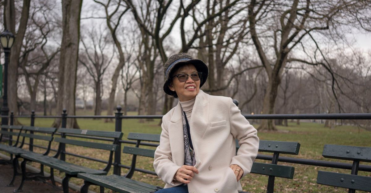 découvrez la carrière et les réalisations de sandra oh, actrice canadienne célèbre pour ses rôles emblématiques à la télévision et au cinéma.
