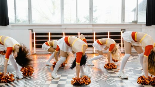 découvrez danceteria, le lieu incontournable pour danser toute la nuit sur des rythmes entraînants dans une ambiance festive et conviviale.